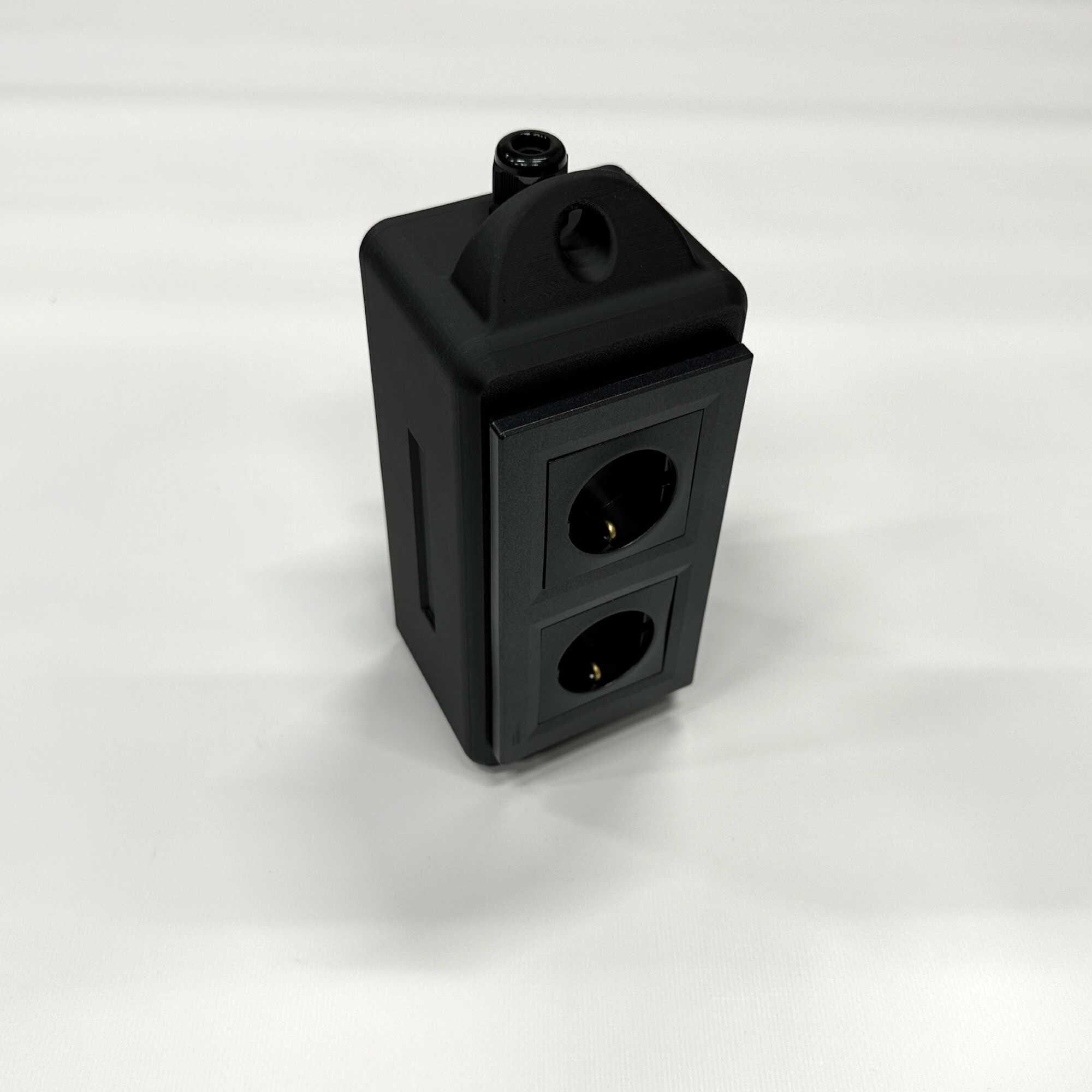 Workshop Hanging Power Socket – Dual Outlet with Cable Gland